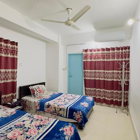 Mohammadia Restaurant & Guest House Near United Hospital Dhaka Exterior photo