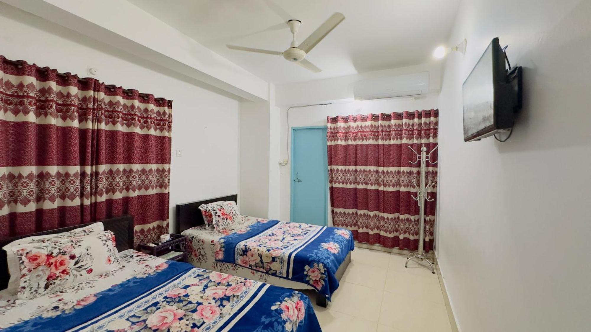 Mohammadia Restaurant & Guest House Near United Hospital Dhaka Exterior photo