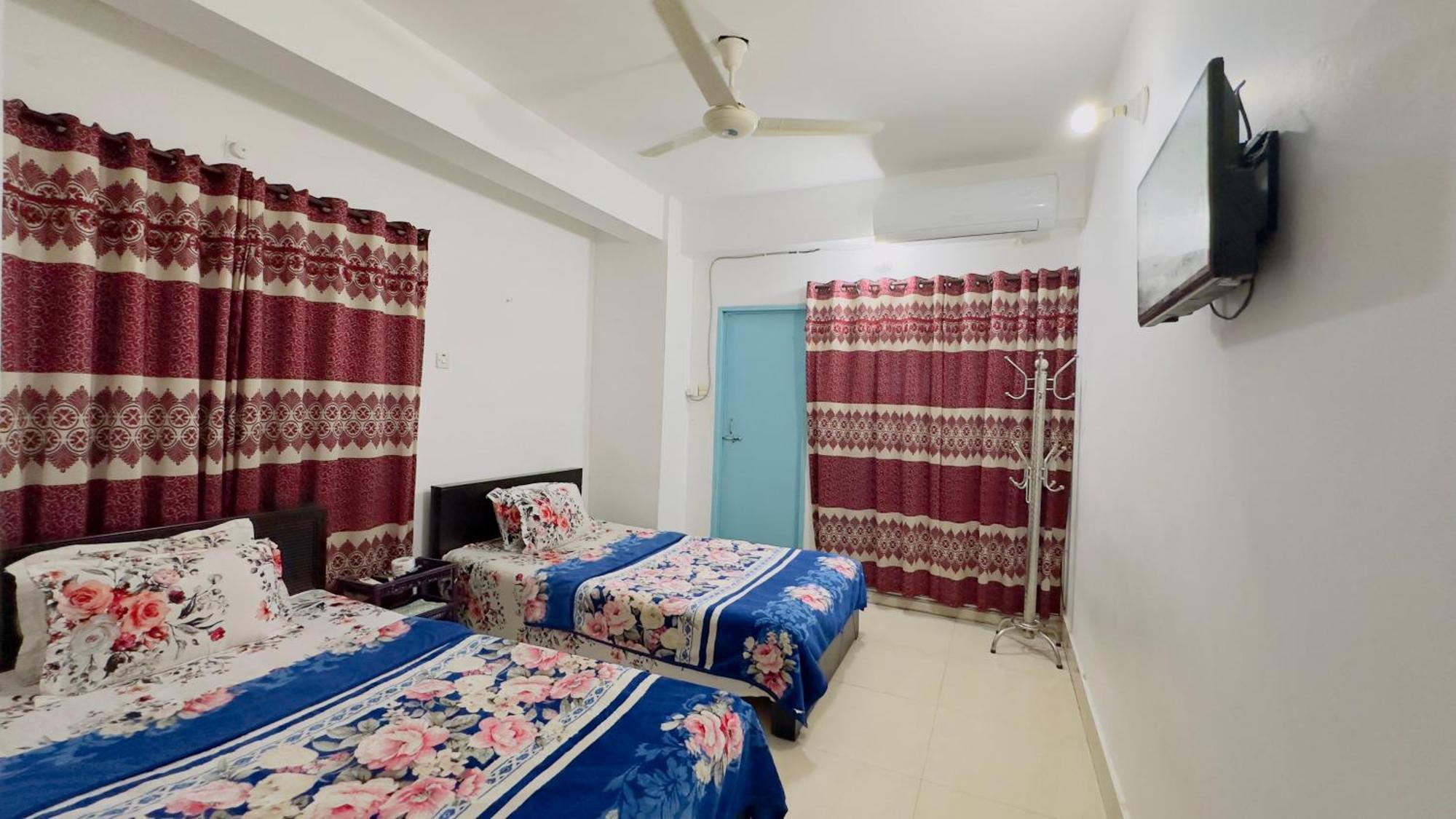 Mohammadia Restaurant & Guest House Near United Hospital Dhaka Exterior photo