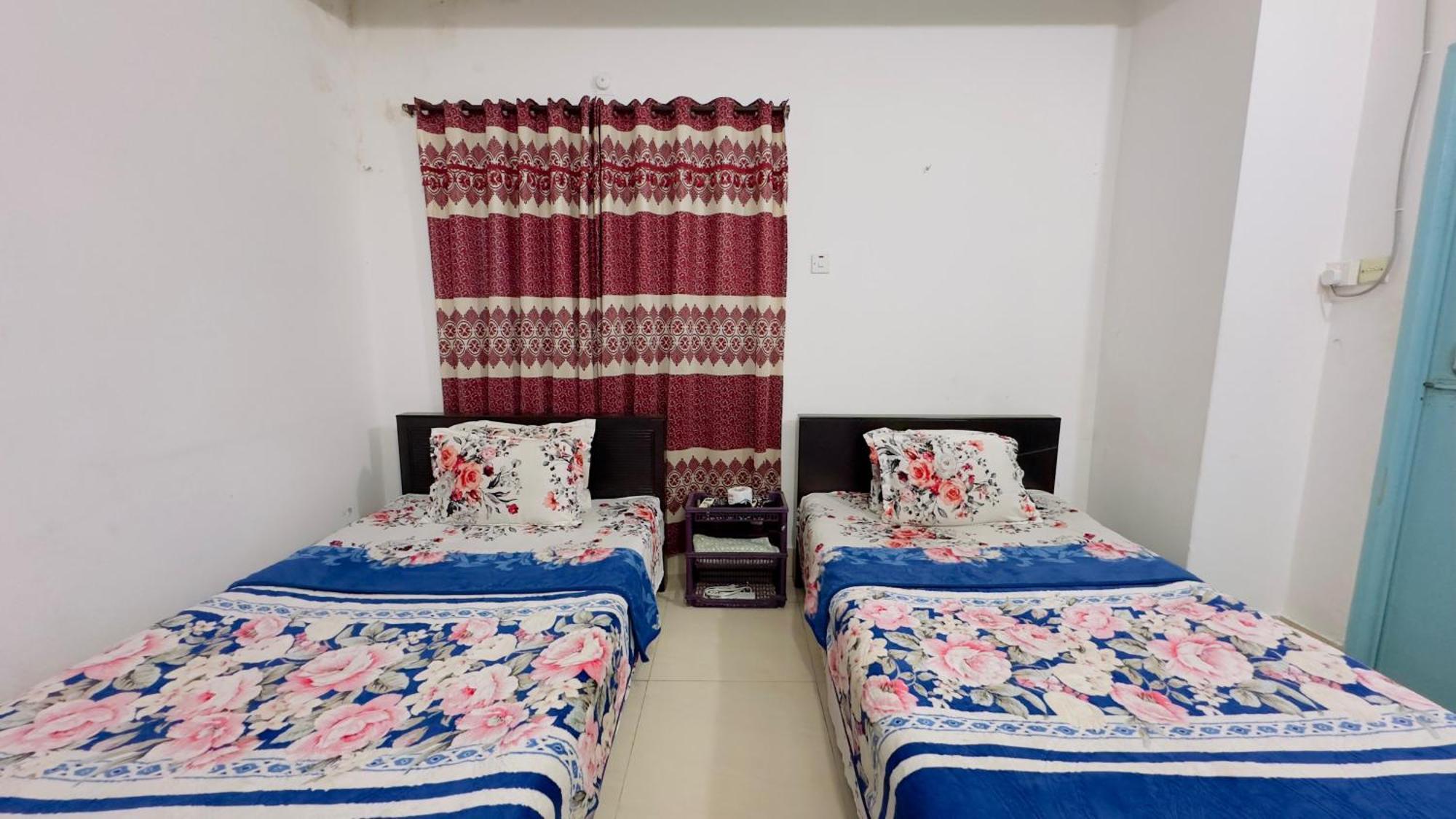 Mohammadia Restaurant & Guest House Near United Hospital Dhaka Exterior photo