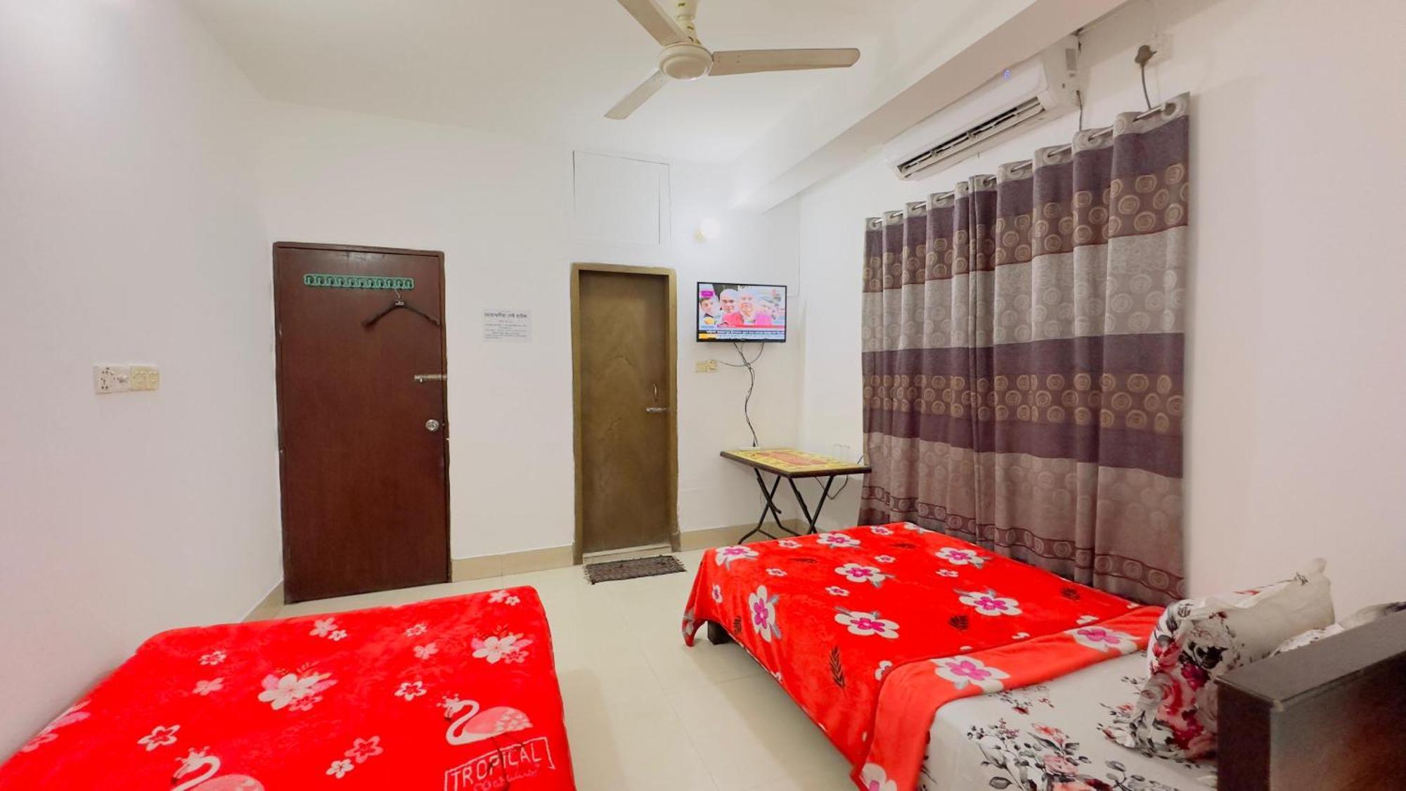 Mohammadia Restaurant & Guest House Near United Hospital Dhaka Exterior photo